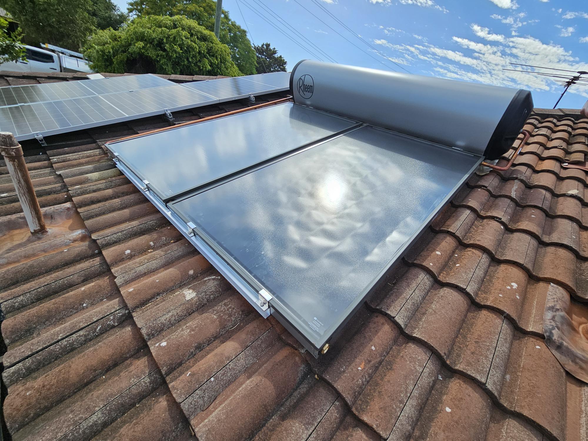 Craigie solar hot water tank install